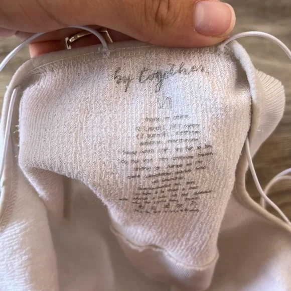 Too - Picture 4 of 4